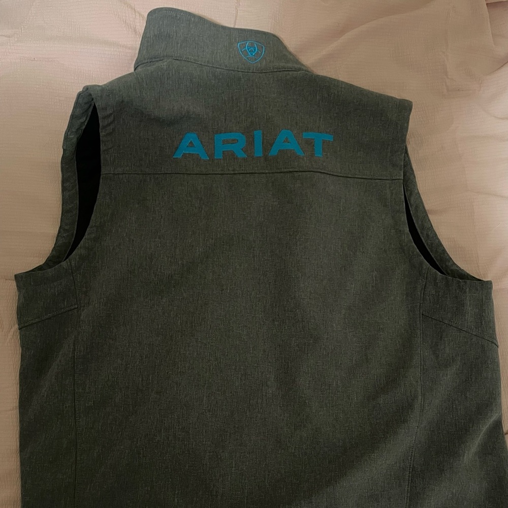 2 Ariat Vest both size large